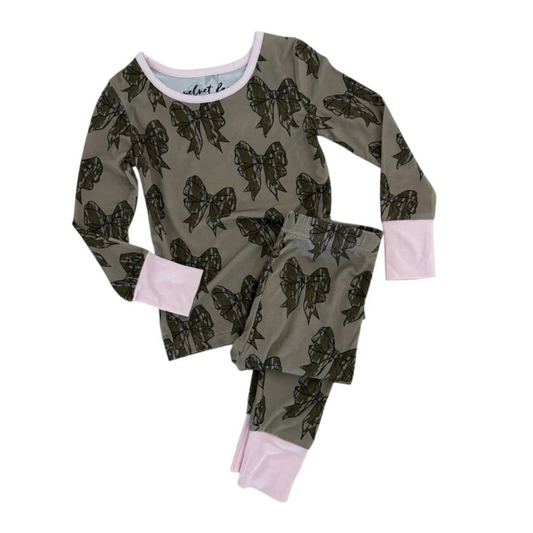 Mossy Oak Bottomland Bows Pajamas