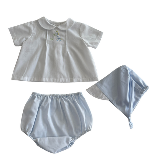 Embroidered Giraffe Diaper Set